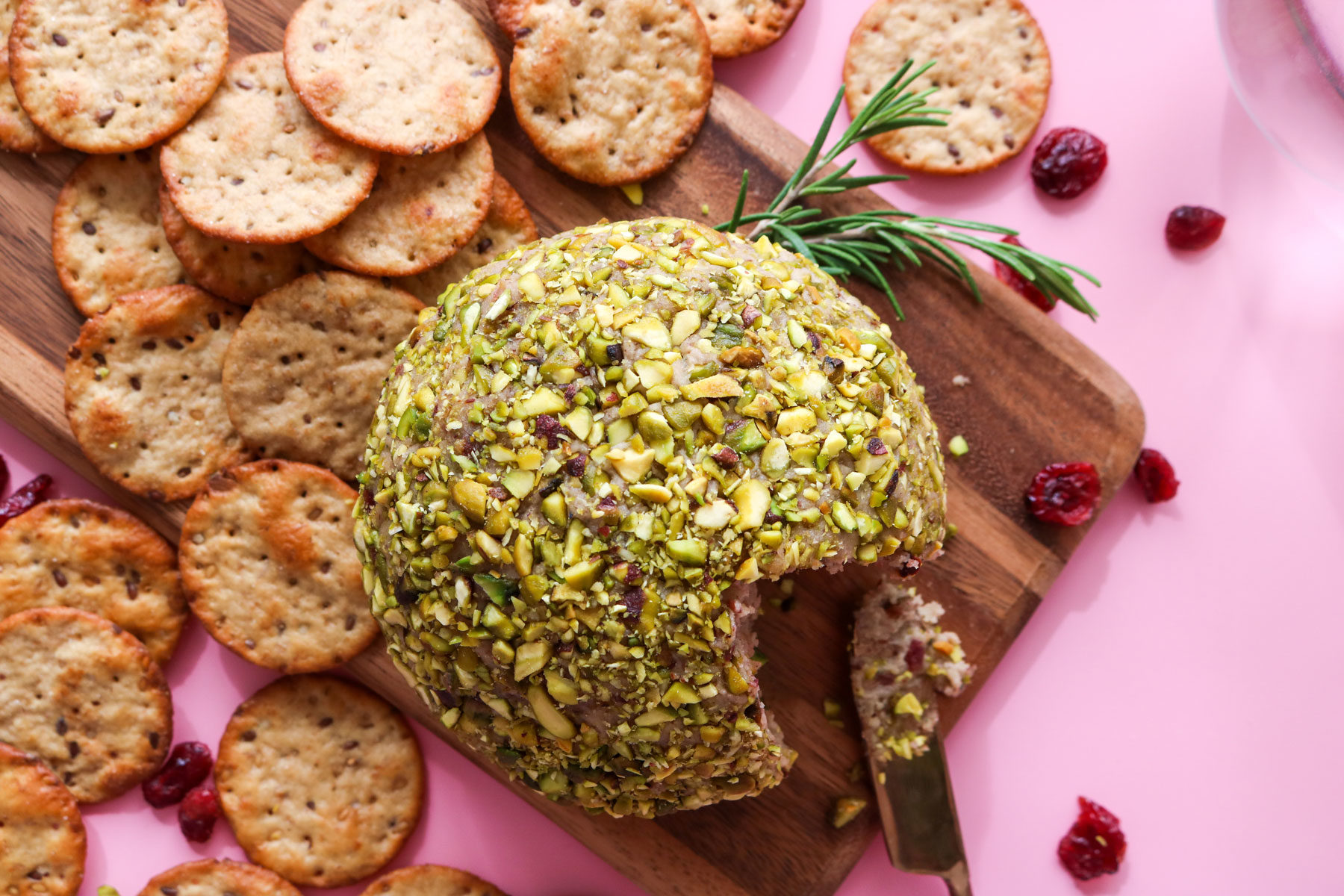 Cranberry Pistachio Vegan Cheese Ball Recipe ️🌱| Plant Perks