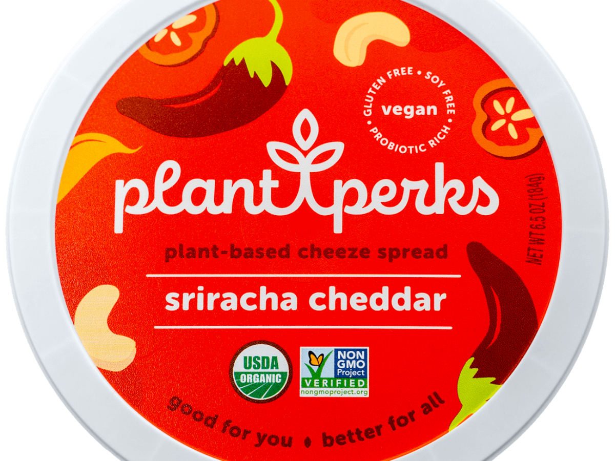 https://www.plantperks.com/wp-content/uploads/2022/03/2022-Sriracha-Cheddar-Cheeze-Spread-Top-Lid-1200x900.png